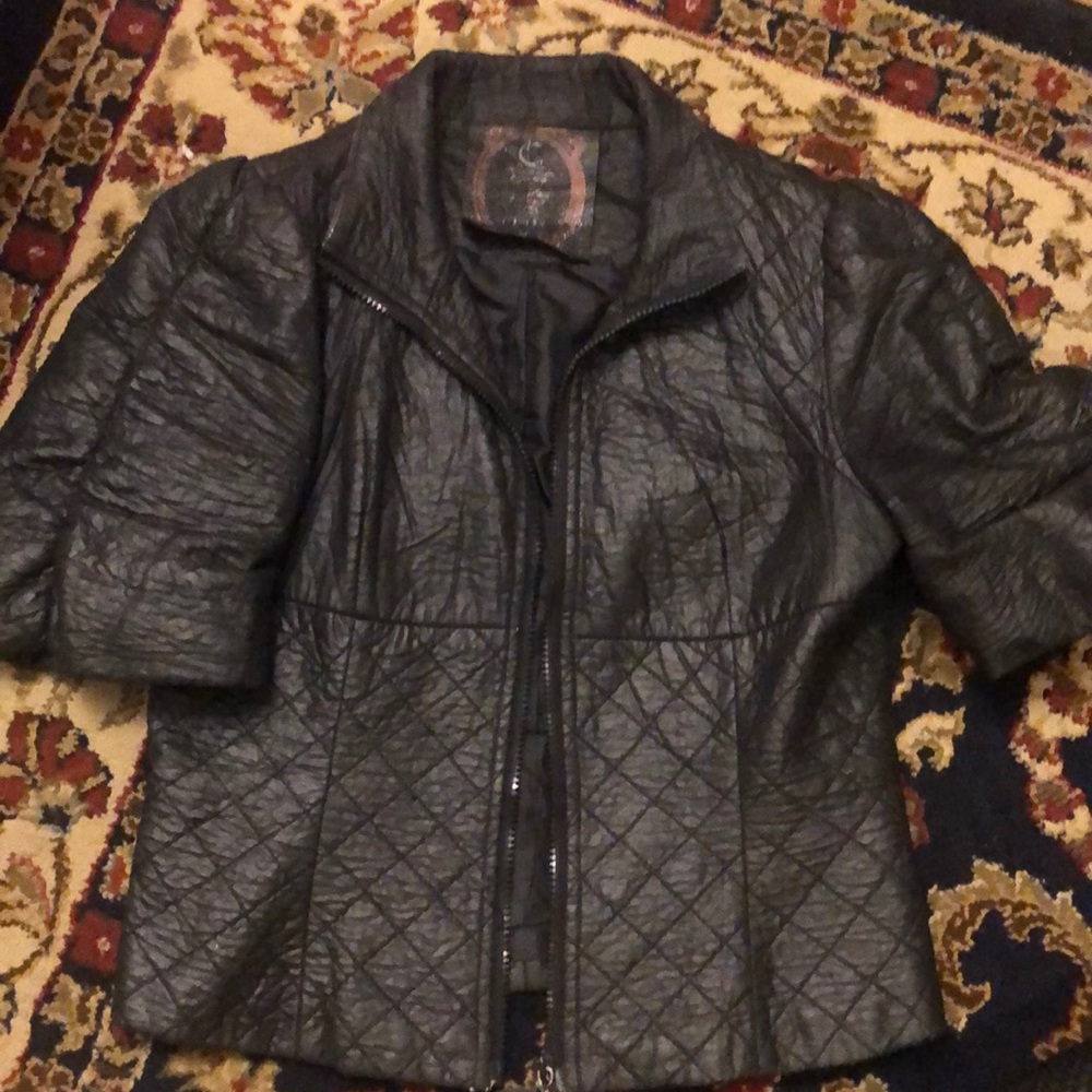 Size M black with short sleeves